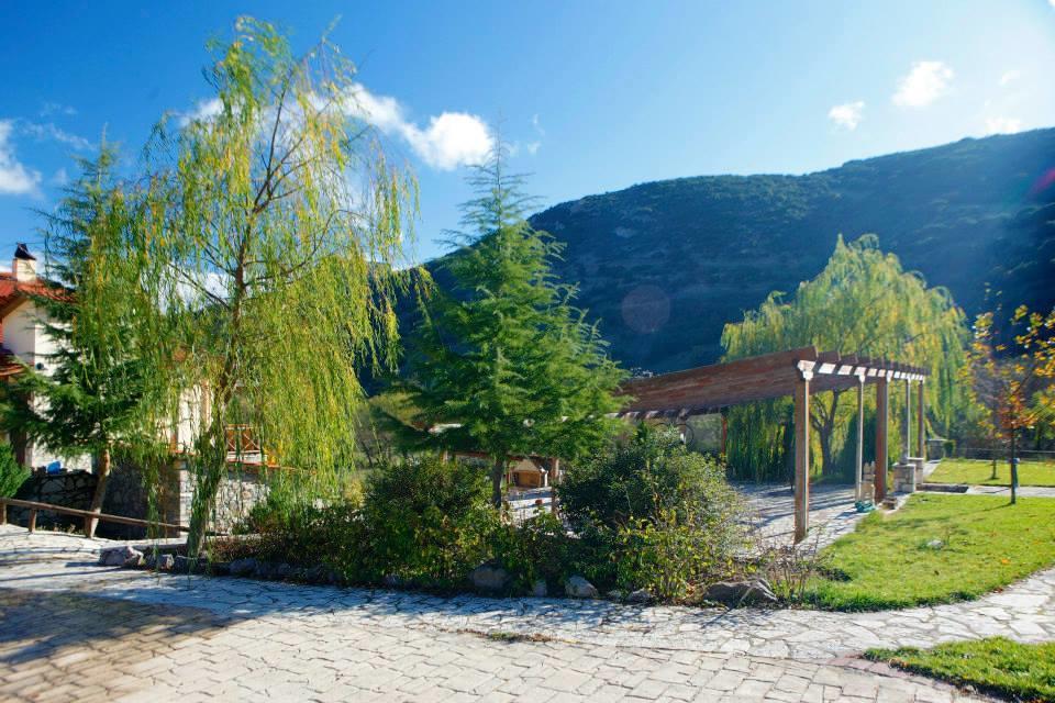 Guesthouse Mouses Kalavryta Exterior photo