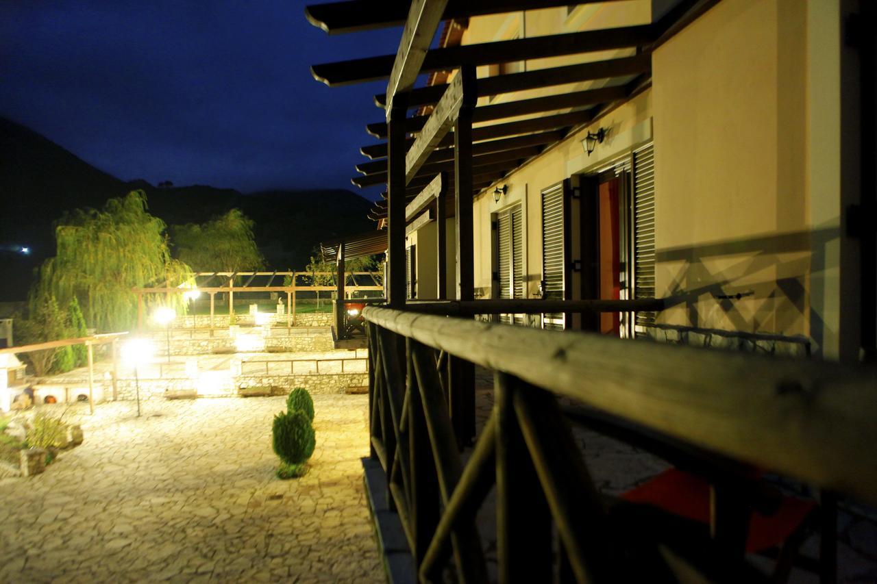 Guesthouse Mouses Kalavryta Exterior photo
